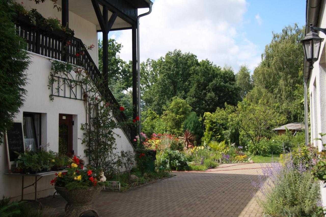 Gasthof & Pension Palmenhof Hotel Leegebruch Exterior foto